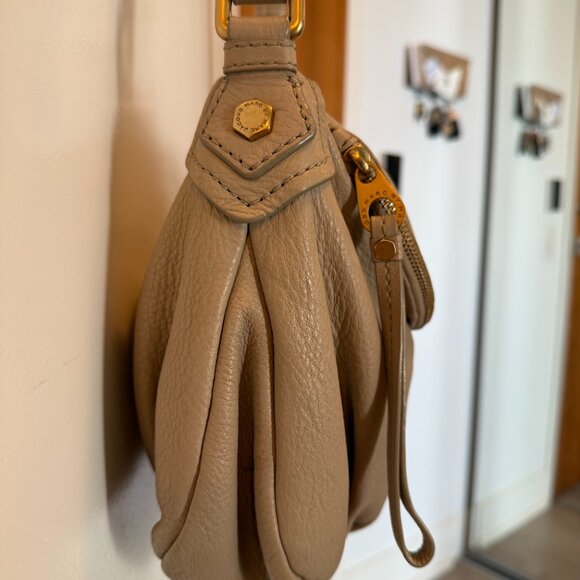 Marc by Marc Jacobs Classic Q Natasha Taupe Leather Crossbody Bag - Picture 3 of 13